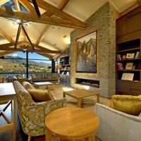 The Rees Hotel & Luxury Apartments